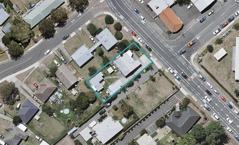 318 Orchard Road, Camberley, Hastings - Carousel 1