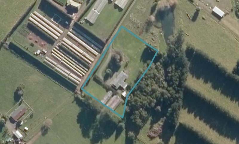 54 Main Road, Kamo - Carousel 1