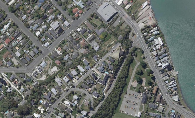 20 Moncks Spur Road, Redcliffs, Christchurch - Carousel 1