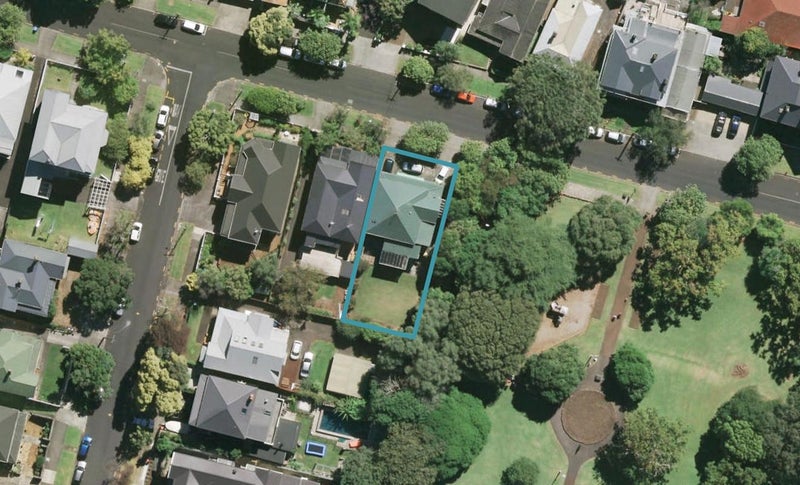 47 Carlton Gore Road, Grafton, Auckland - Carousel 1