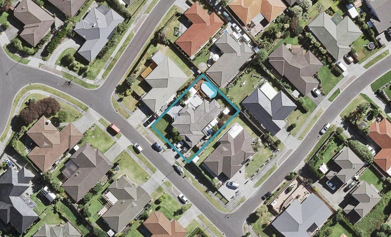 39 Highfields Terrace, Henderson, Auckland - Carousel 1