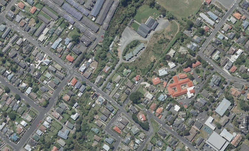 18 Shetland Street, Wakari, Dunedin - Carousel 1