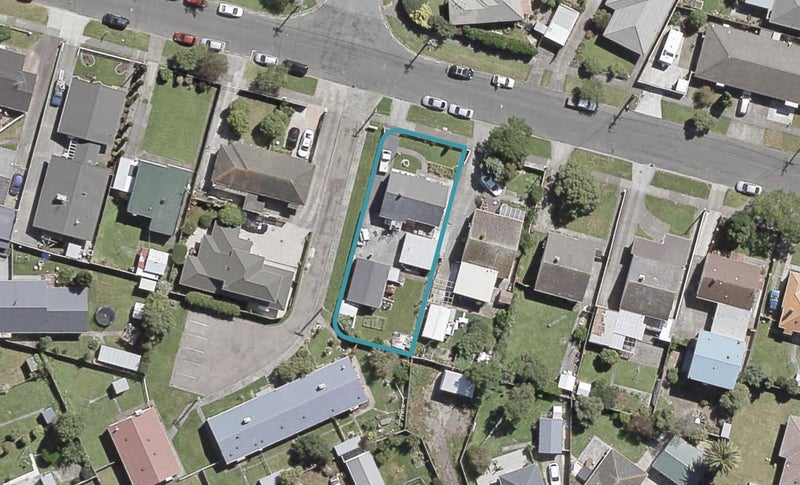 16 Brees Street, Epuni, Lower Hutt - Carousel 1