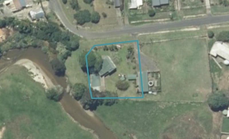 15 Pohutukawa Avenue, KAIAUA, MIRANDA - Carousel 1