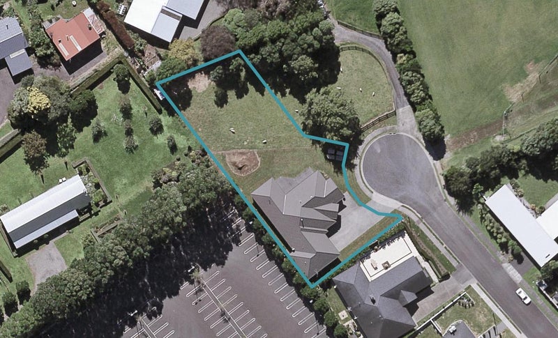 9A Oakwood Drive, Highlands Park, New Plymouth - Carousel 1
