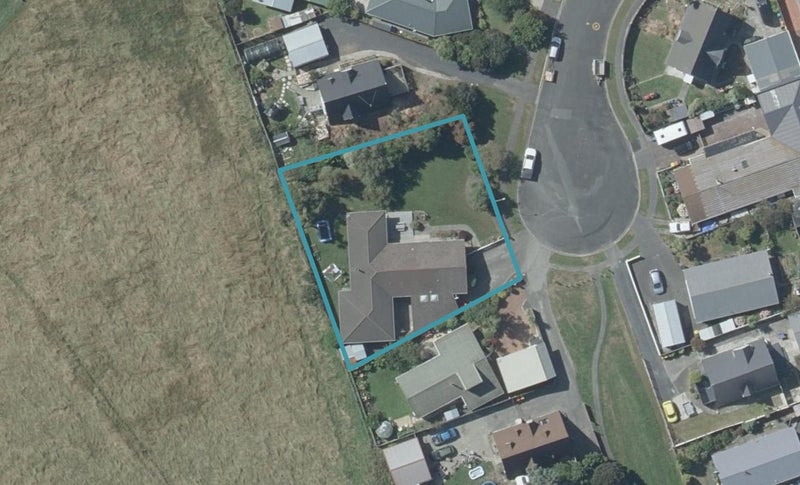 24 Canberra Place, Waldronville, Dunedin - Carousel 1
