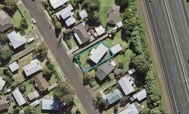 86 Crawford Avenue, Mangere Bridge, Auckland - Carousel 1