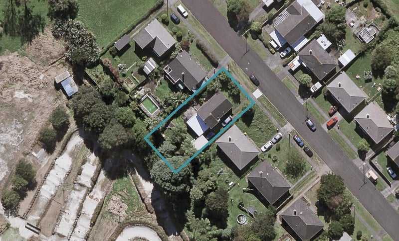 81 Cook Street, Marfell, New Plymouth - Carousel 1