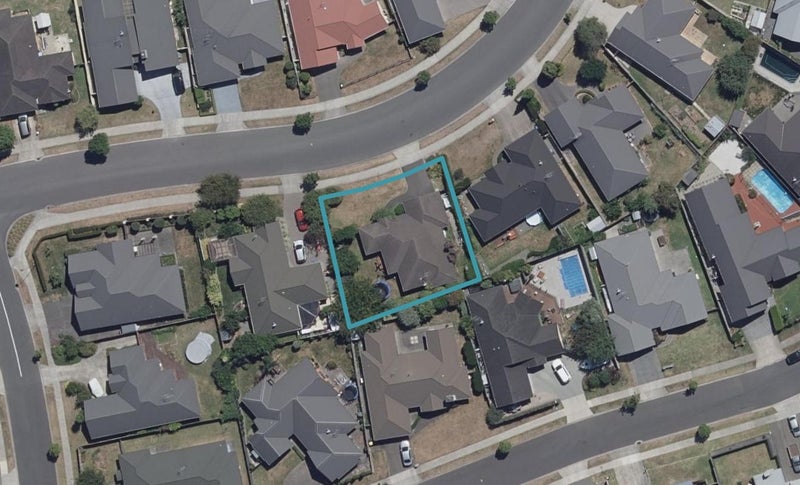 16 Coleraine Drive, Rototuna, Hamilton - Carousel 1