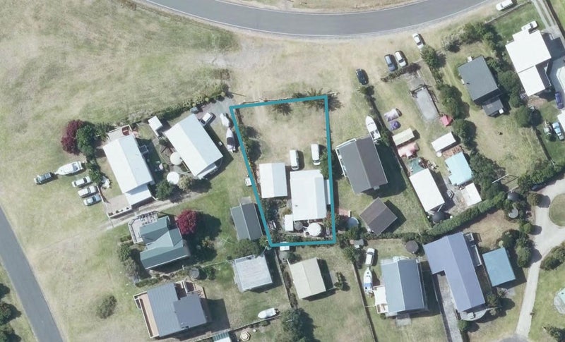 410 Ormond Drive, Māhia - Carousel 1