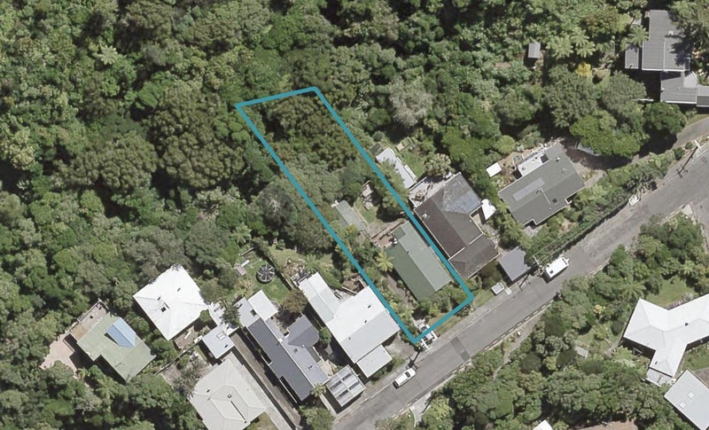 6 Rakeiora Grove, Korokoro, Lower Hutt - Carousel 1