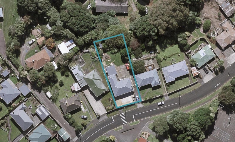 7 Endeavour Street, Marfell, New Plymouth - Carousel 1