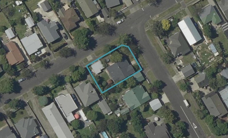 33 Aroha Street, Takaro, Palmerston North - Carousel 1