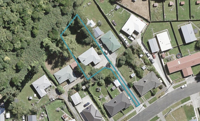 58 Delaney Drive, Stokes Valley, Lower Hutt - Carousel 1