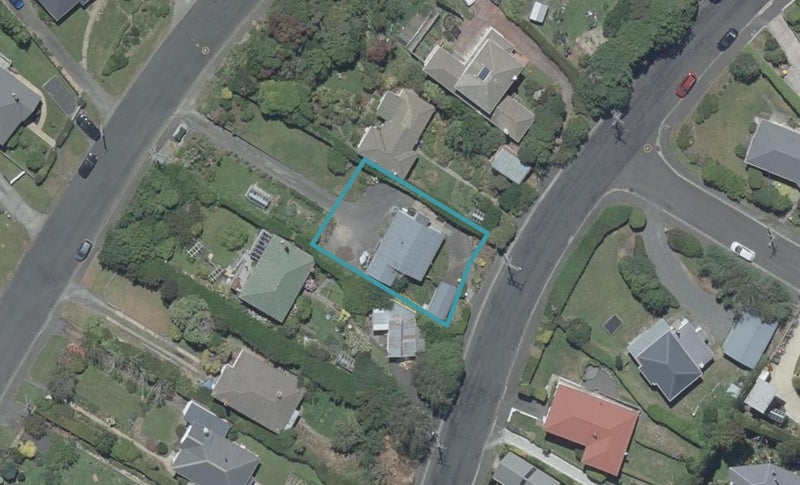27 Campbells Road, Pine Hill, Dunedin - Carousel 1
