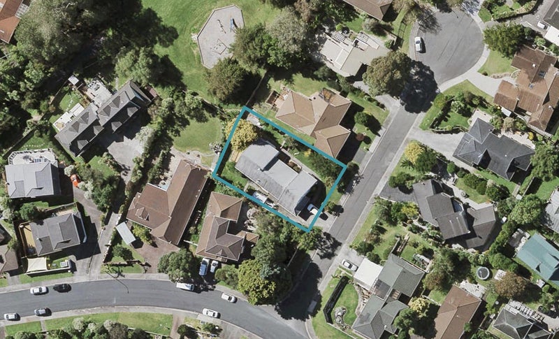 4 Scorpio Place, Windsor Park, Auckland - Carousel 1