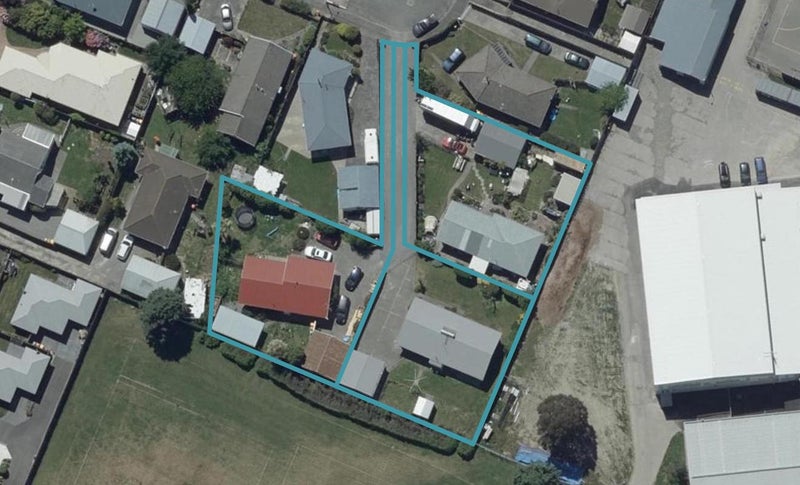 10 Whelan Place, Hei Hei, Christchurch - Carousel 1