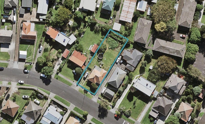 91 Lambeth Road, Sandringham, Auckland - Carousel 1