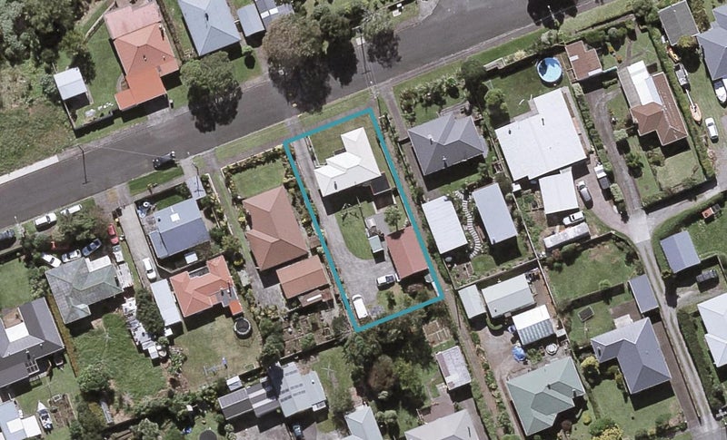 25 Davies Road, Hurdon, New Plymouth - Carousel 1