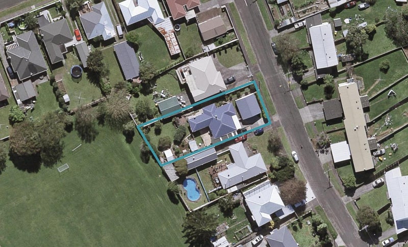 6 Miro ST, Merrilands, New Plymouth - Carousel 1