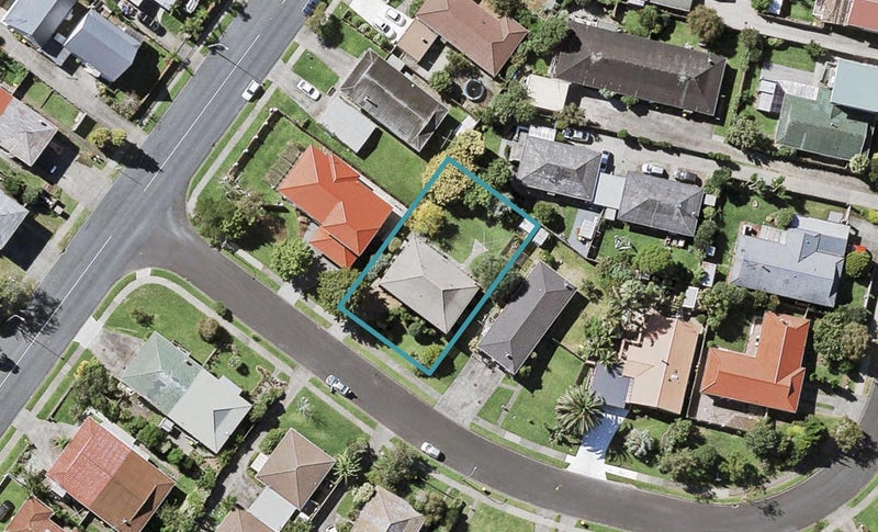 4 Hedge Row, Sunnyhills, Auckland - Carousel 1