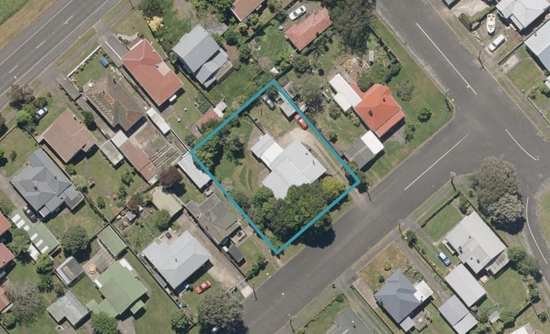 15 Collingwood Street, Whanganui East, Whanganui - Carousel 1