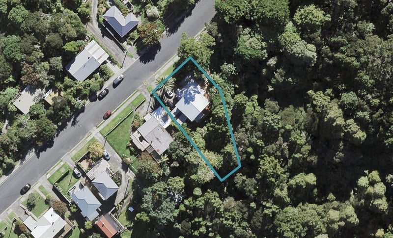 34 Island Bay Road, Beach Haven, Auckland - Carousel 1