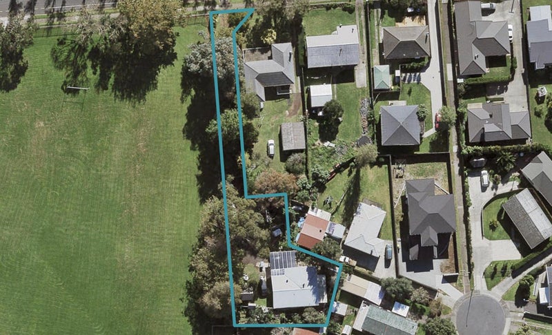 50 Miller Road, Mangere Bridge, Auckland - Carousel 1