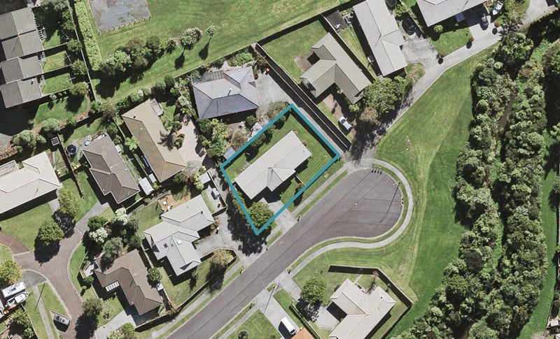16 Stanford Street, Albany, Auckland - Carousel 1