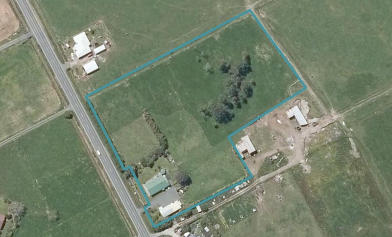 6824 State Highway 12, Turiwiri - Carousel 1