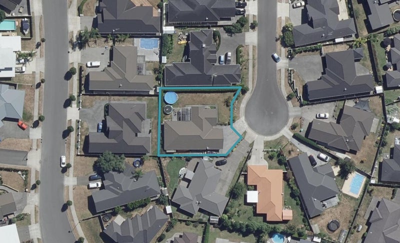 6 Jarvis Court, Huntington, Hamilton - Carousel 1