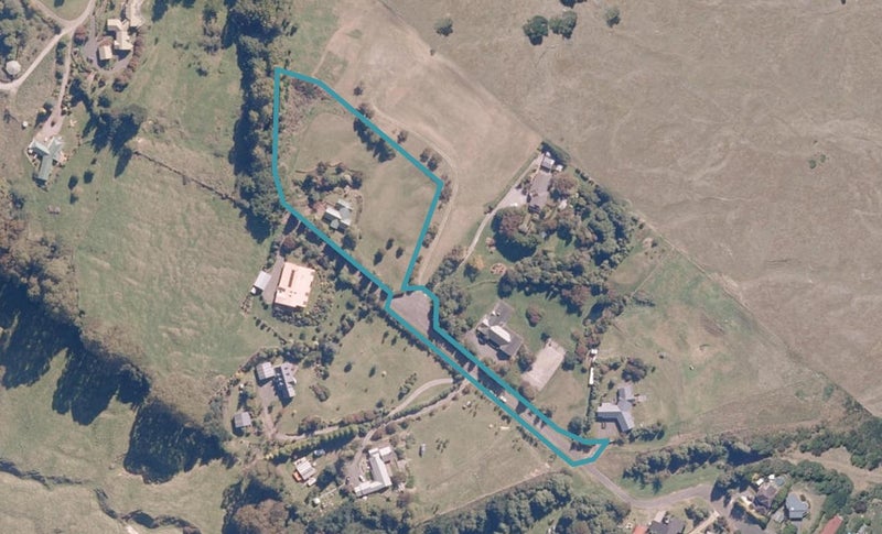 34 Te Moenga Park, Acacia Bay, Taupo - Carousel 1