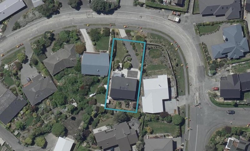 42 Cannon Hill Crescent, Mount Pleasant, Christchurch - Carousel 1