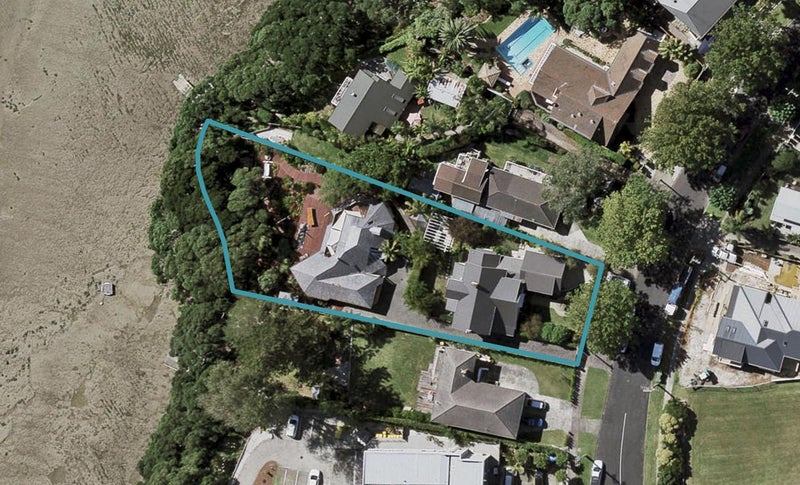 2/3 Beresford Street, Bayswater, Auckland - Carousel 1