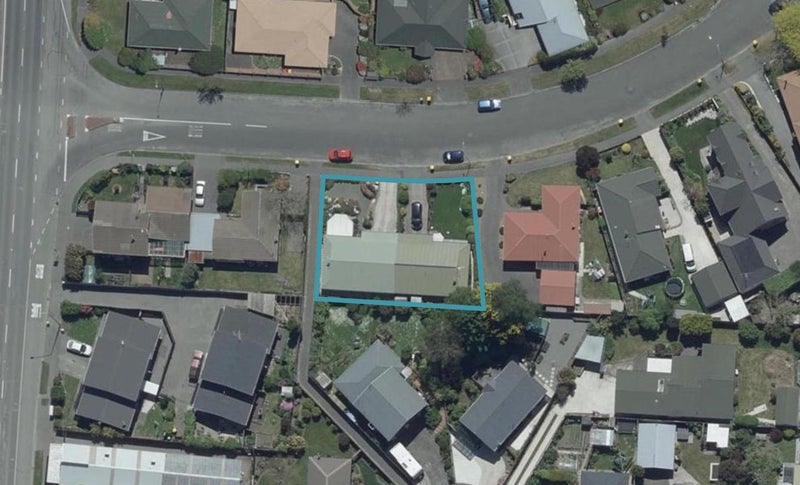2/6 Lowry Avenue, Redwood, Christchurch - Carousel 1