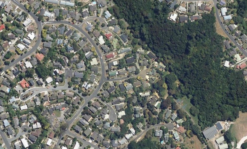 3 Charthouse Lane, Whitby, Porirua - Carousel 1