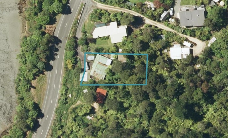 1726 Queen Charlotte Drive, Linkwater, Picton - Carousel 1
