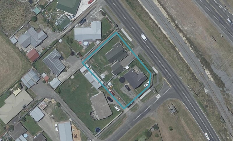 21 Railway Road, Bunnythorpe, Palmerston North - Carousel 1