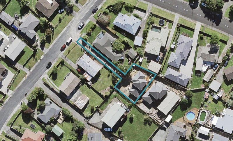 19A Blue Spur Way, Glendene, Auckland - Carousel 1