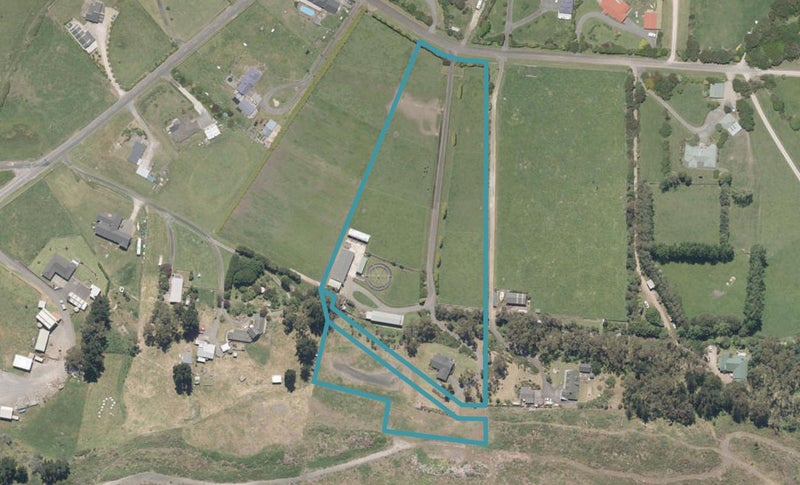 6 Onetere Drive, Whanganui Airport, Whanganui - Carousel 1
