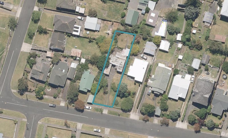 98 Gonville Avenue, Gonville, Whanganui - Carousel 1