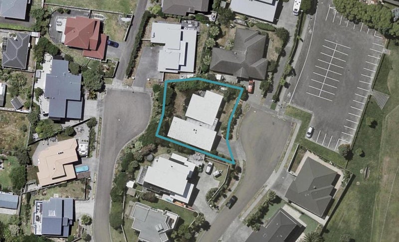 6 Metzenthin Close, RAUMATI SOUTH, PARAPARAUMU - Carousel 1