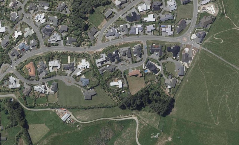 11 The Ridge, Kennedys Bush, Christchurch - Carousel 1