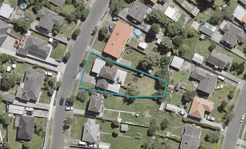 28 Compton Crescent, Taita, Lower Hutt - Carousel 1