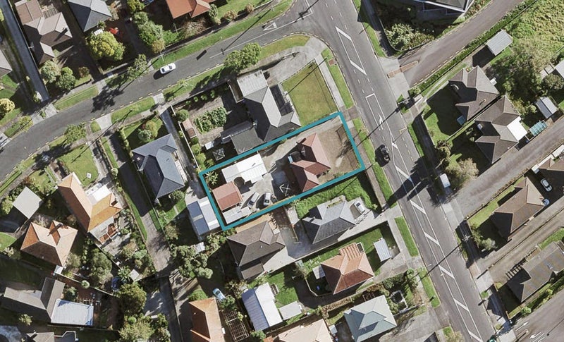259 Richardson Road, New Windsor, Auckland - Carousel 1