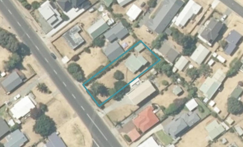 214 Ocean Road, Whangamatā - Carousel 1