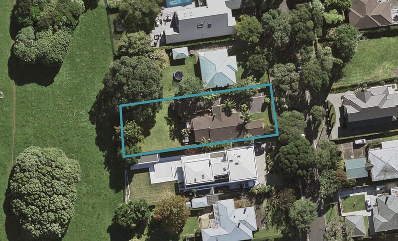 43 Maungakiekie Avenue, Greenlane, Auckland - Carousel 1