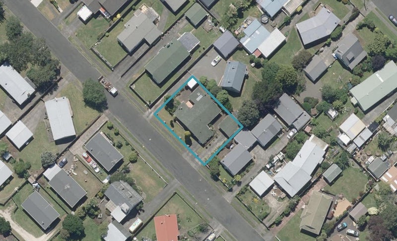22 Hereford Street, Springvale, Whanganui - Carousel 1