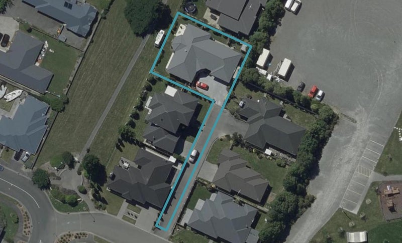 5 Meeking Place, Aidanfield, Christchurch - Carousel 1