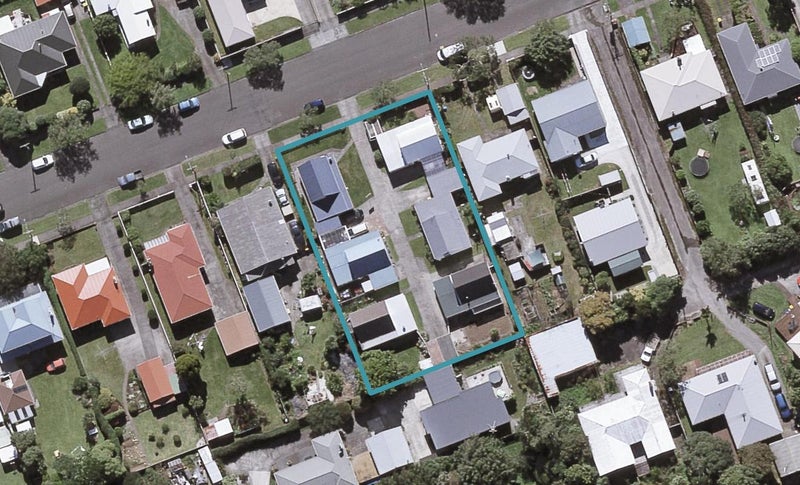 6/32 Cowling Road, Hurdon, New Plymouth - Carousel 1